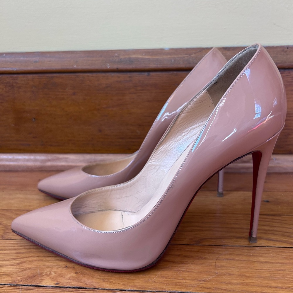 Christian Louboutin Nude Pigalle Follies Size 41 Heels